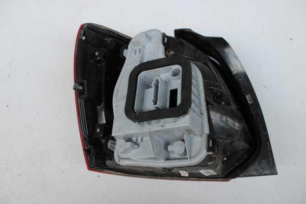 FEU ARRIERE DROIT VW - Vue 2